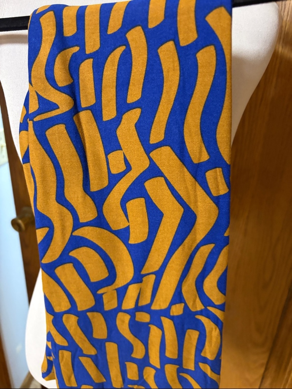 LuLaRoe Blue and Gold Abstract Print Leggings
